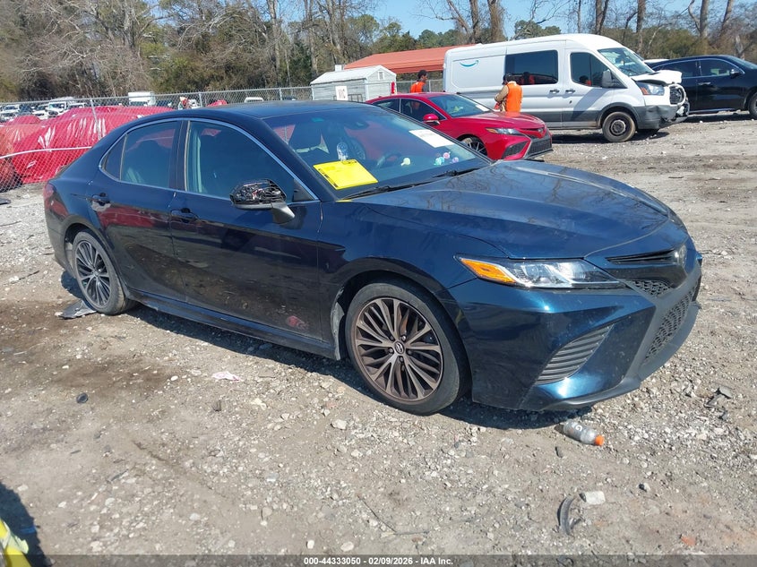 2018 Toyota Camry L/Le/Xle/Se/Xse
