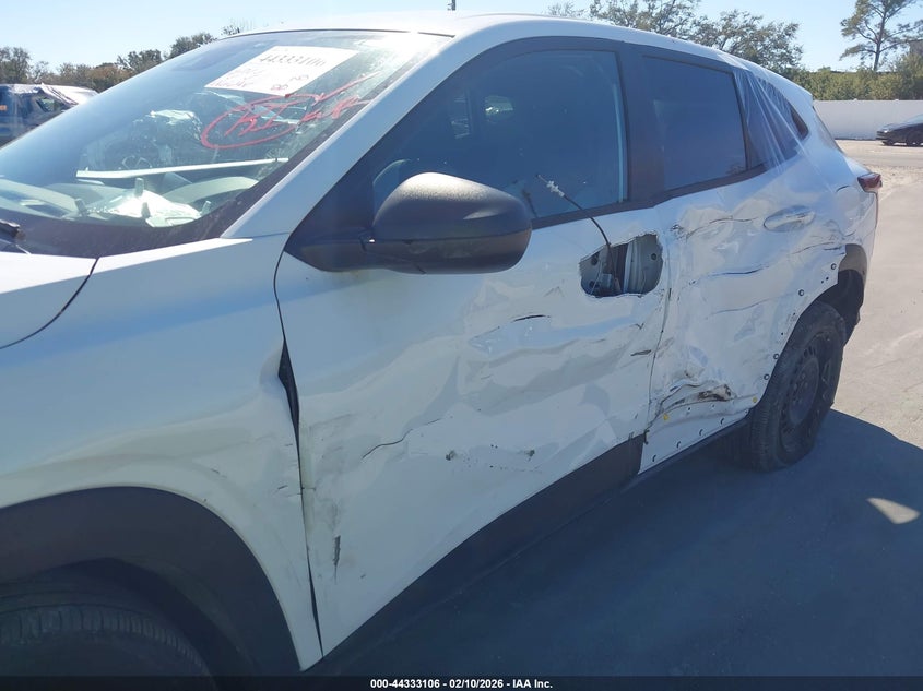 2025 Chevrolet Trax Fwd Ls VIN: KL77LFEP2SC112120 Lot: 44333106