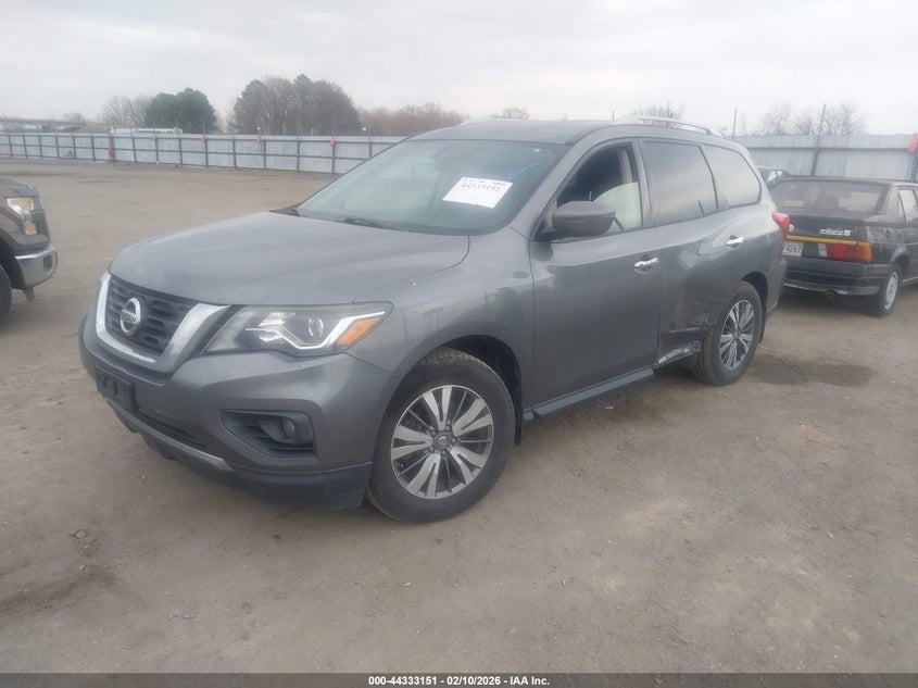 2018 Nissan Pathfinder Sv