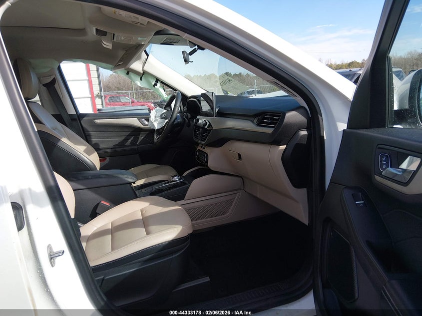 2021 Ford Escape Sel