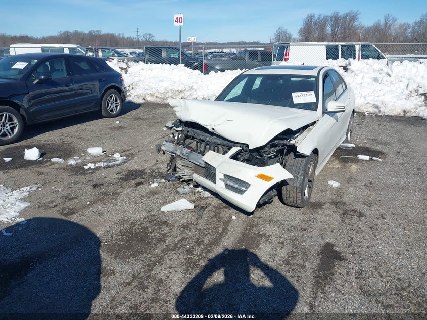 2012 Mercedes-Benz C 300 Luxury 4Matic/Sport 4Matic