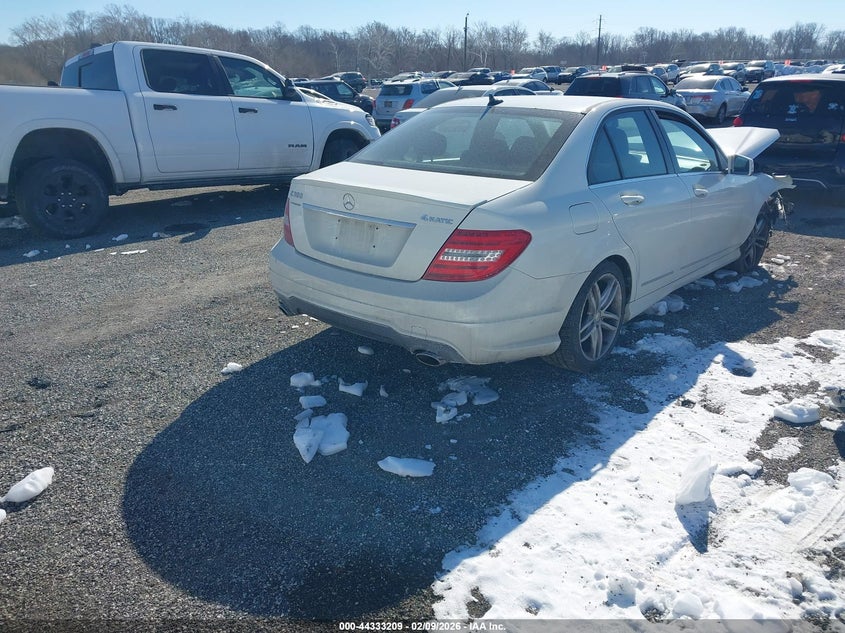2012 Mercedes-Benz C 300 Luxury 4Matic/Sport 4Matic