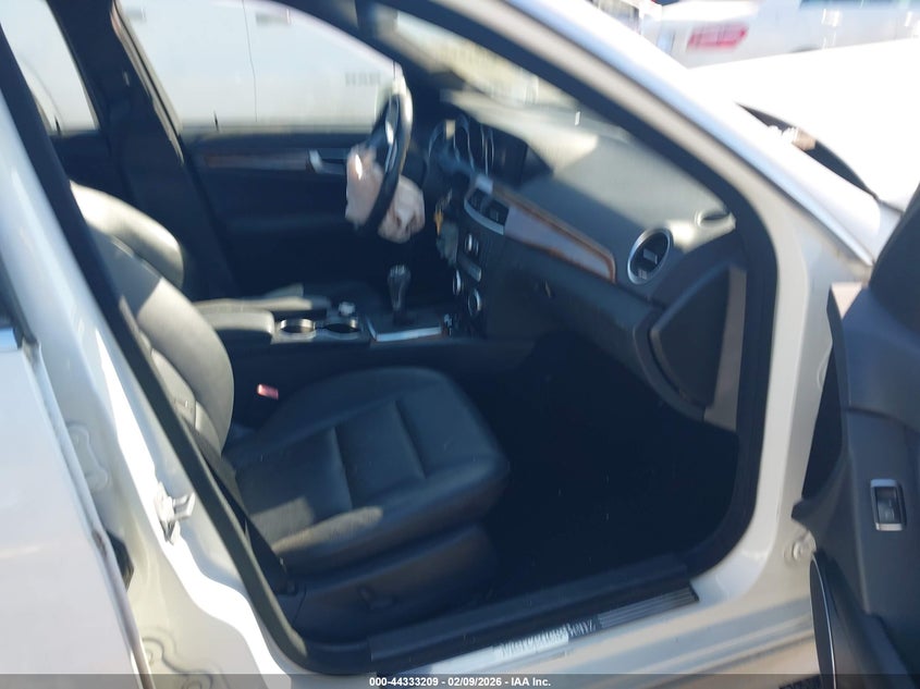 2012 Mercedes-Benz C 300 Luxury 4Matic/Sport 4Matic