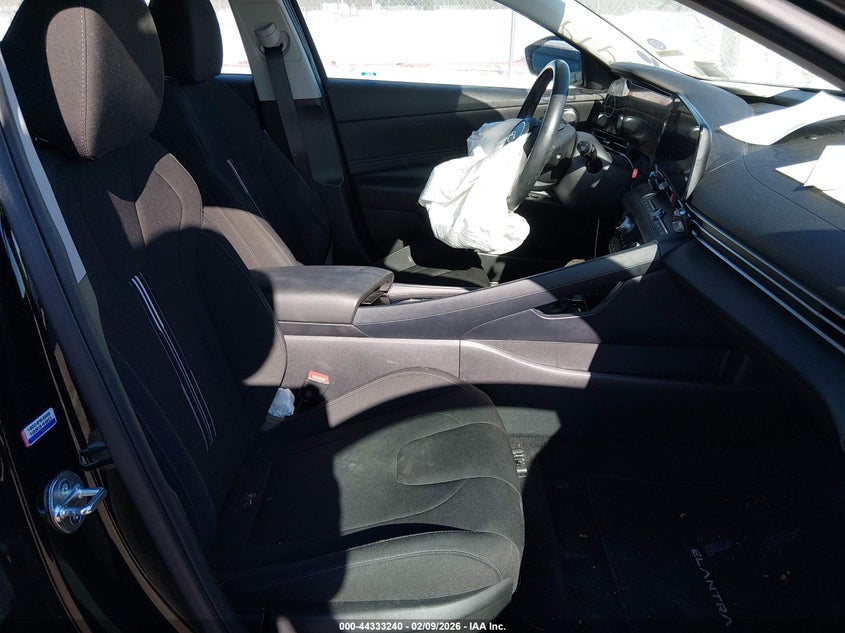 VIN 5NPLS4AG0PH105600 2023 HYUNDAI ELANTRA SEL