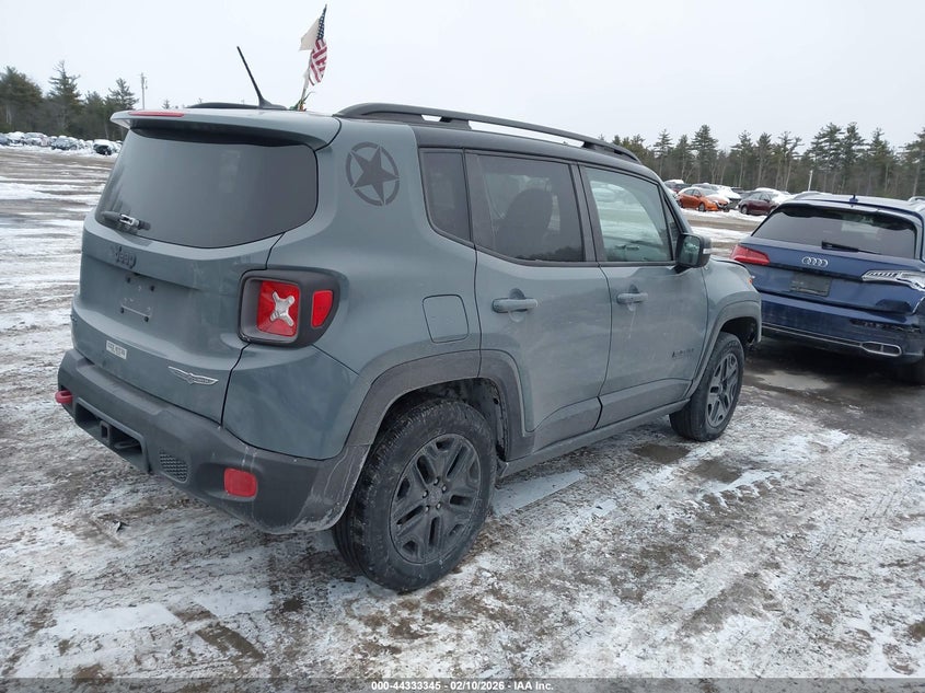 2017 Jeep Renegade Deserthawk 4X4