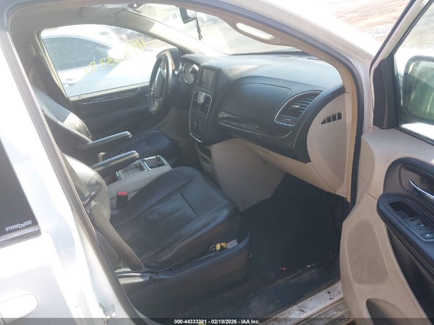 2014 Chrysler Town & Country Touring