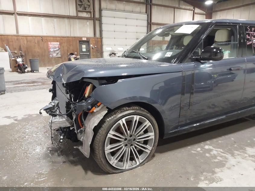 2026 Land Rover Range Rover P530 Se 7 Seat VIN: SALKPBE96TA345354 Lot: 44333386