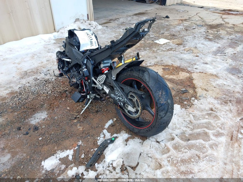 2007 YAMAHA YZFR6 auction photo 3