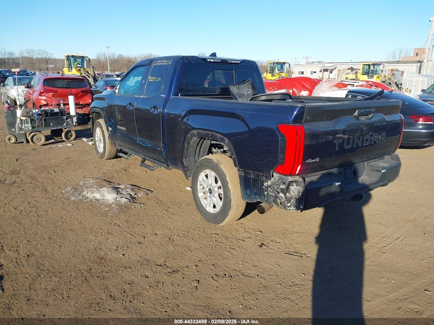 2022 TOYOTA TUNDRA auction photo 3