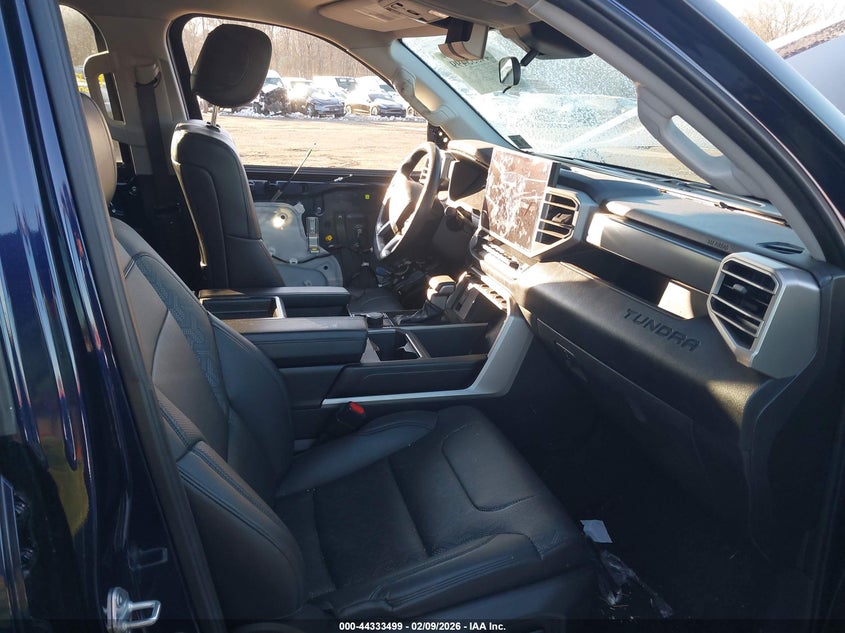2022 TOYOTA TUNDRA auction photo 5