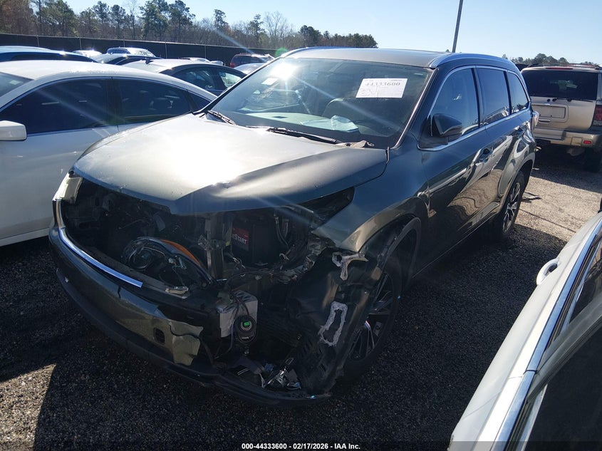 2016 Toyota Highlander Xle V6