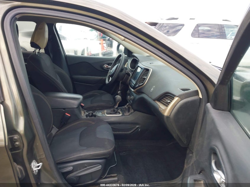 2016 Jeep Cherokee Latitude