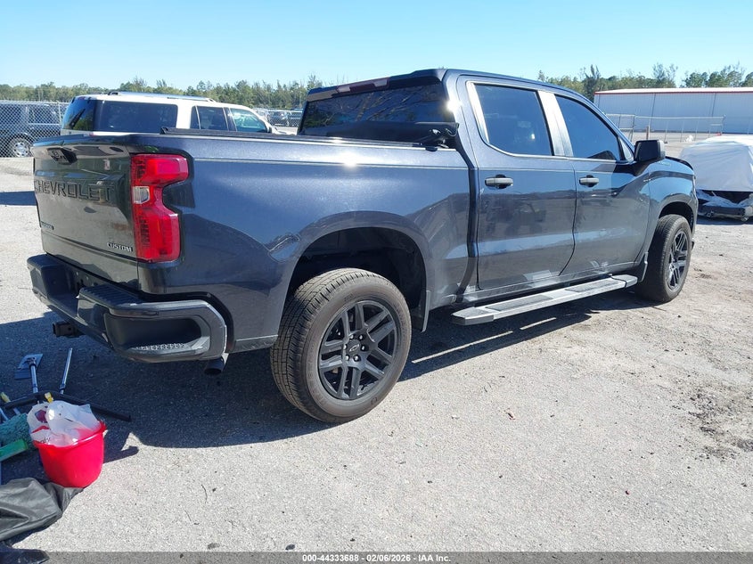 2022 Chevrolet Silverado 1500 2Wd Short Bed Custom