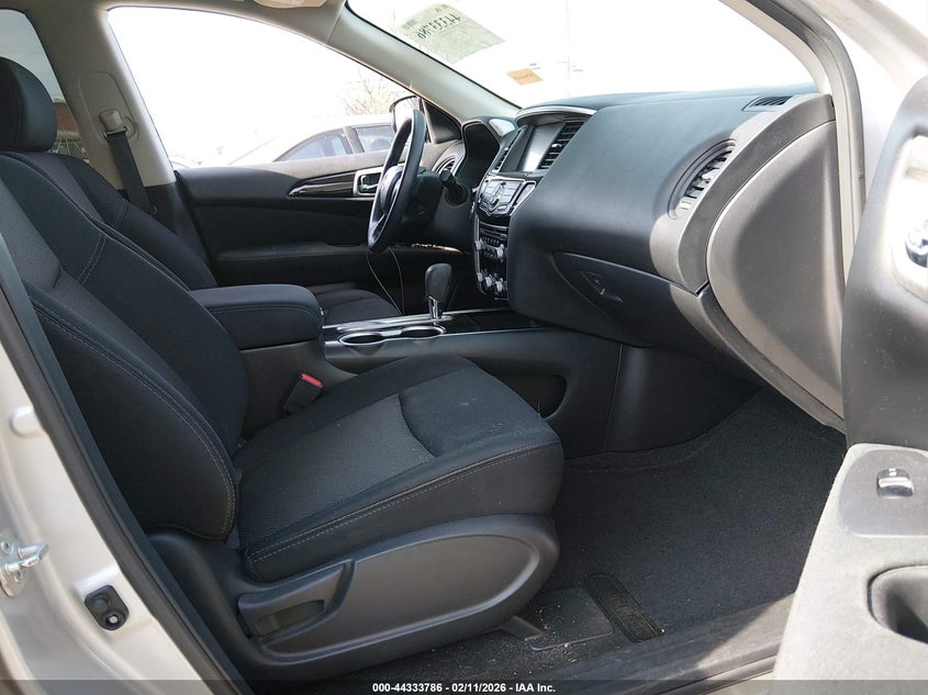 2017 Nissan Pathfinder S