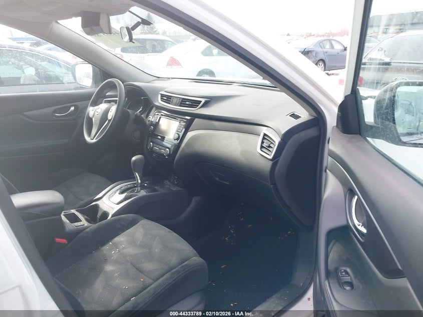 2016 Nissan Rogue Sv