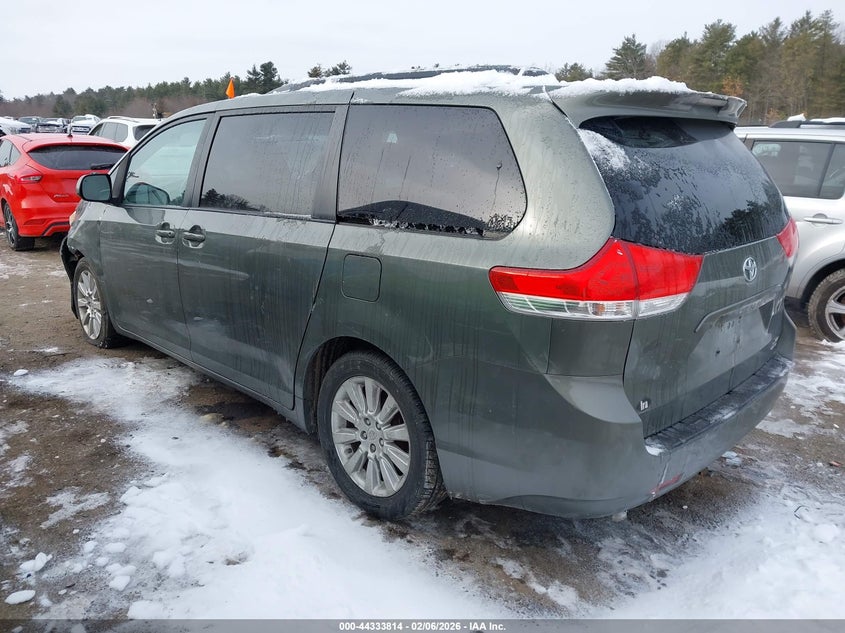 2011 Toyota Sienna Xle