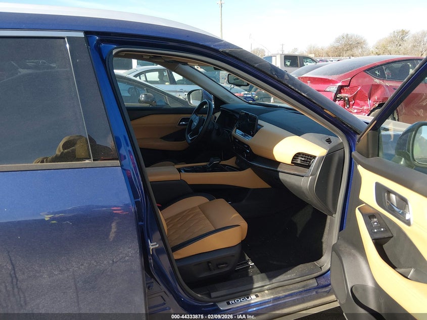 2022 Nissan Rogue Platinum Intelligent Awd