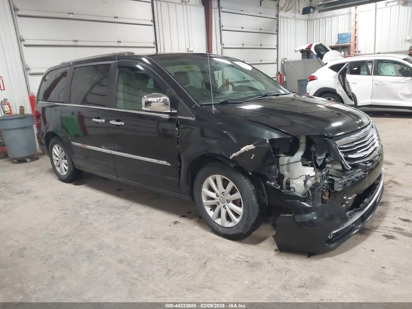 2016 Chrysler Town & Country Limited Platinum