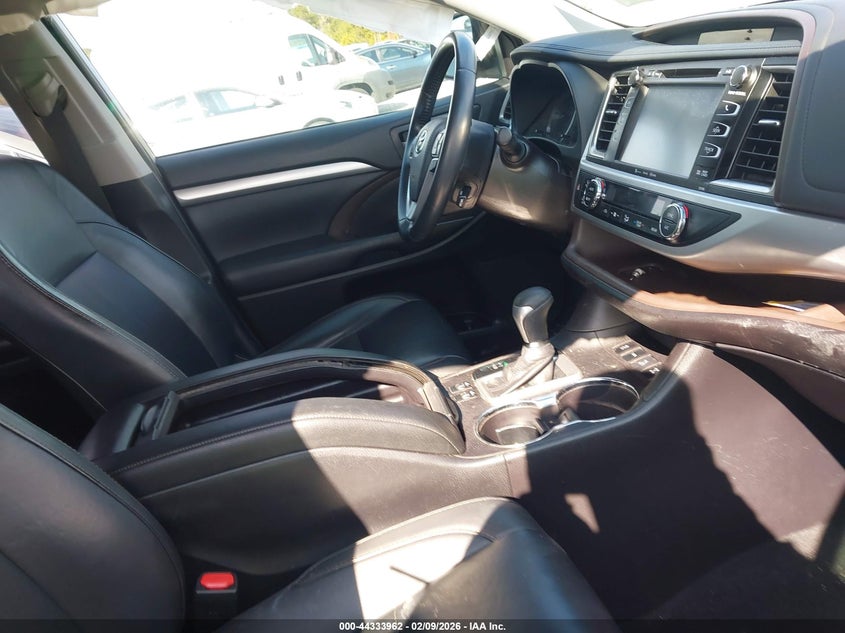 2019 Toyota Highlander Xle