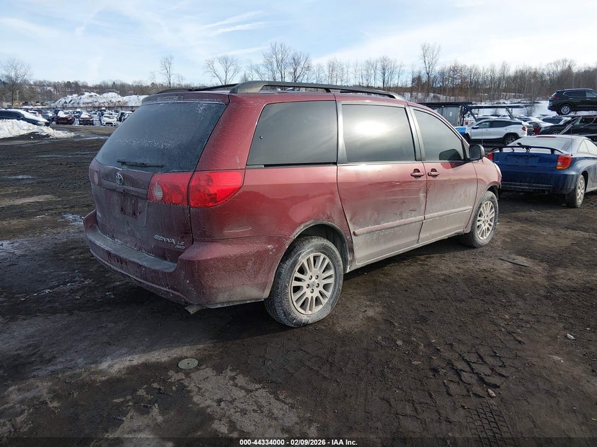 2010 Toyota Sienna Le