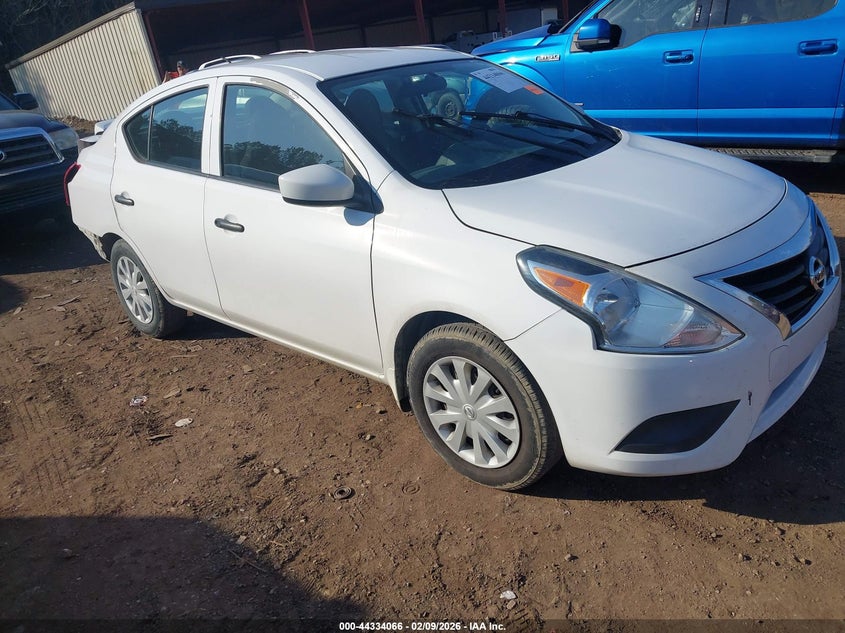 2017 Nissan Versa 1.6 S+