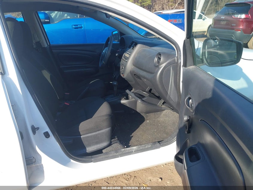 2017 Nissan Versa 1.6 S+