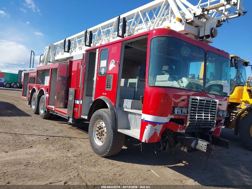 2001 HENDRICKSON FIRETRUCK auction photo 1