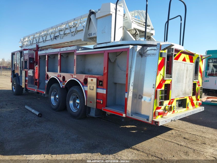 2001 HENDRICKSON FIRETRUCK auction photo 3