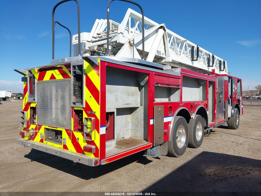 2001 HENDRICKSON FIRETRUCK auction photo 4