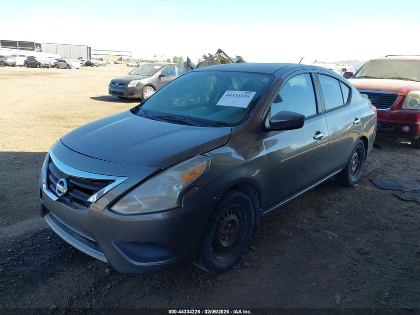 2015 Nissan Versa 1.6 Sv