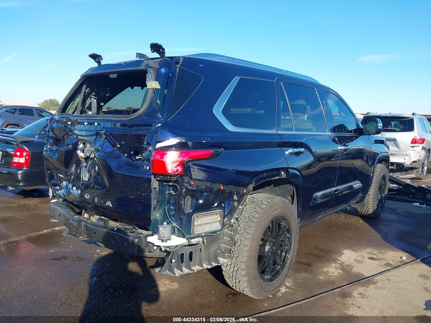 Vin: 7svaaabaxrx024670, lot: 44830756, toyota sequoia capstone 20244