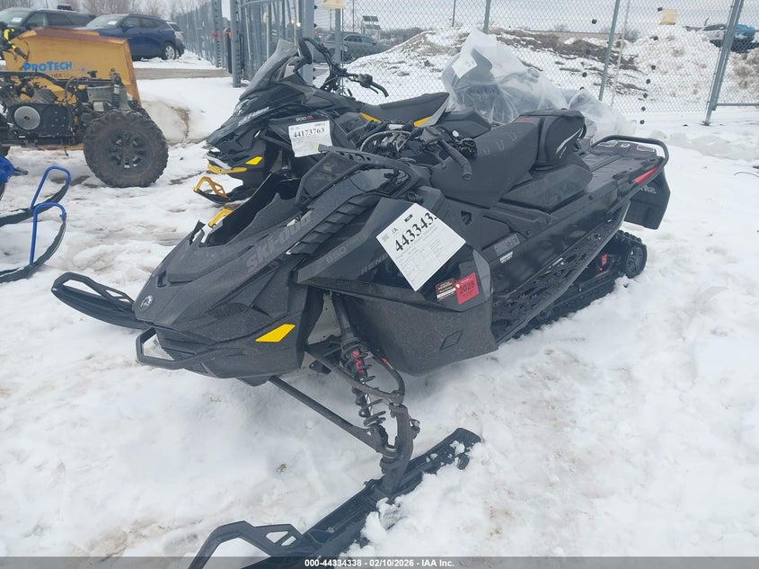 2023 Ski Doo Renegade 800R