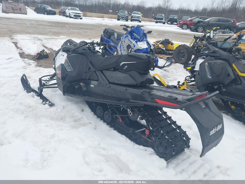 2023 Ski Doo Renegade 800R