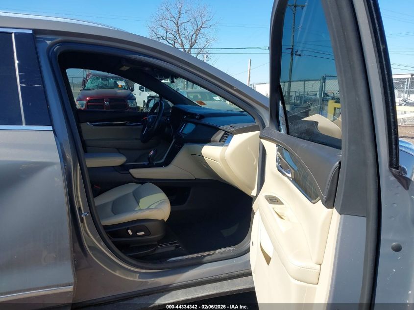 2018 Cadillac Xt5 Standard