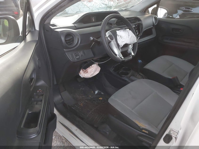 2015 Toyota Prius C One