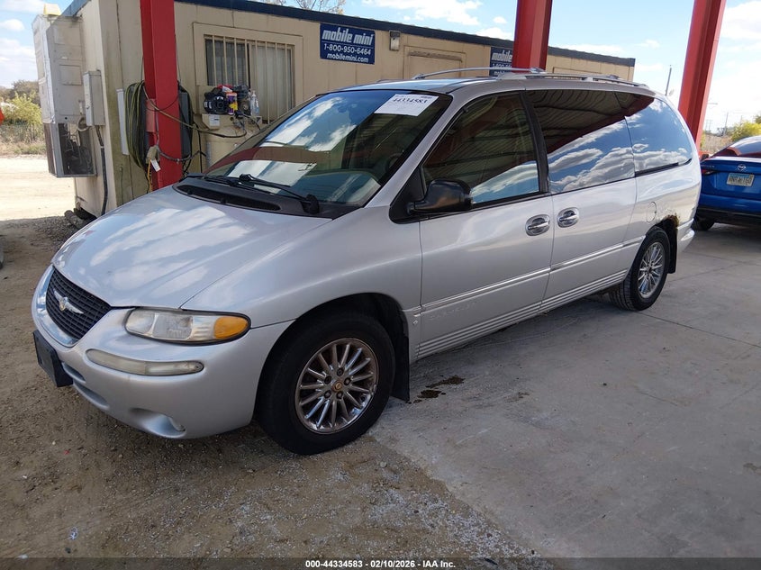 2000 Chrysler Town And Country