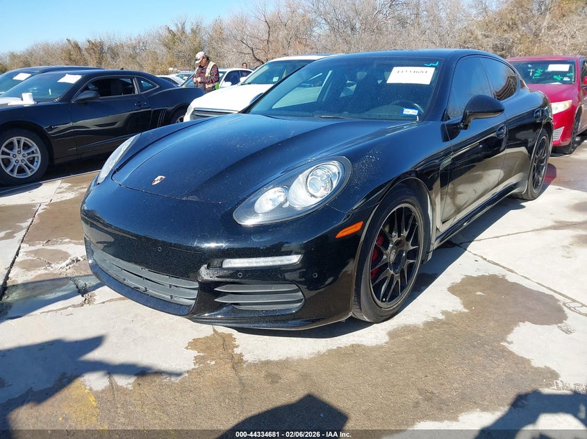 2014 Porsche Panamera 2/4