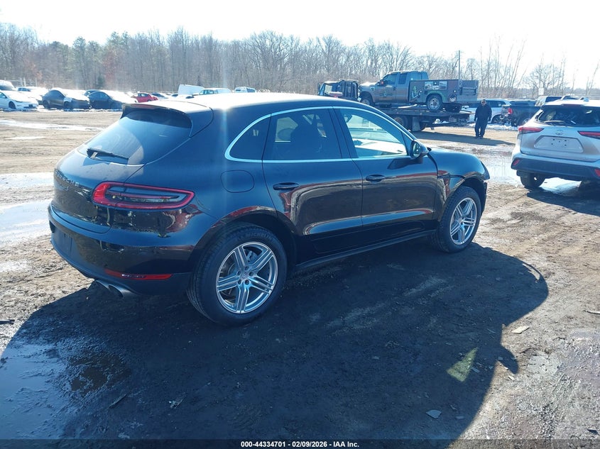 2015 Porsche Macan S