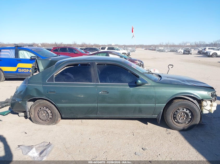 2000 Toyota Camry Ce VIN: 4T1BG22K7YU713637 Lot: 44334878