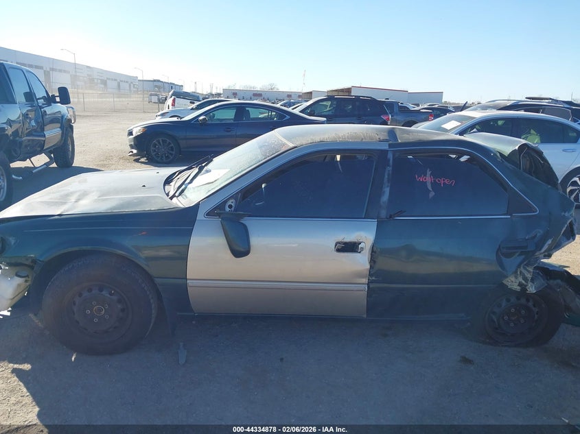 2000 Toyota Camry Ce VIN: 4T1BG22K7YU713637 Lot: 44334878