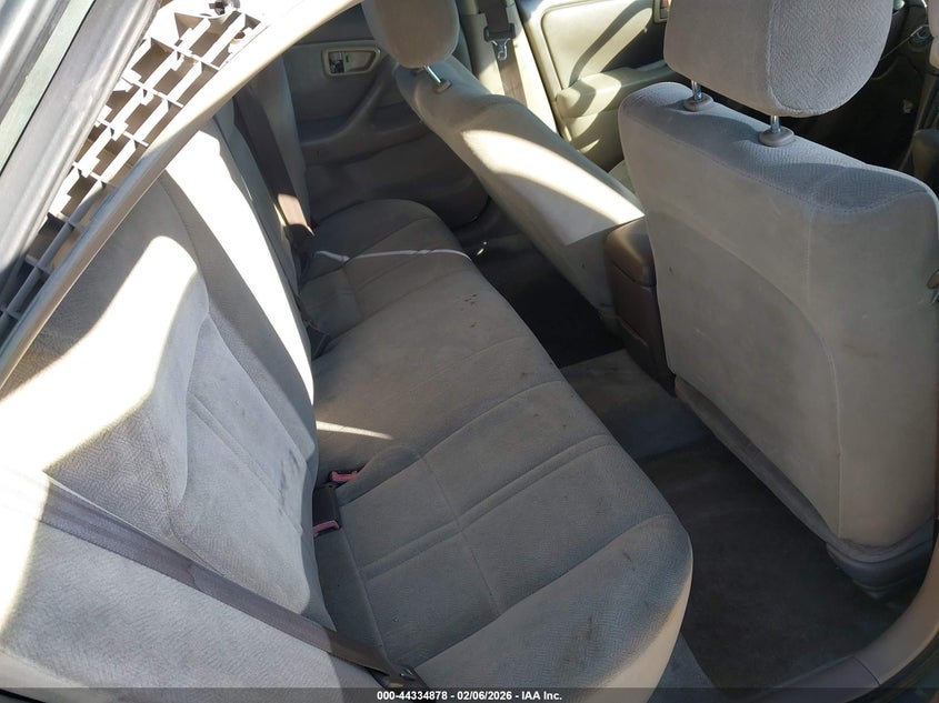 2000 Toyota Camry Ce VIN: 4T1BG22K7YU713637 Lot: 44334878