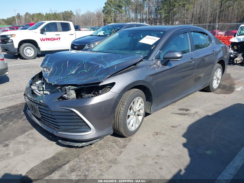 2023 Toyota Camry Le