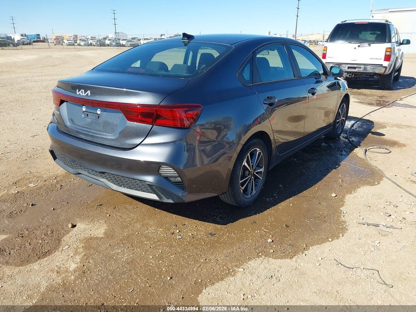 2023 Kia Forte Lxs