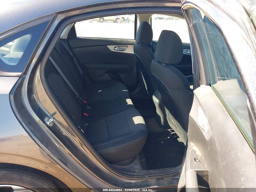 VIN 3KPF24ADXPE685056 2023 KIA FORTE LXS