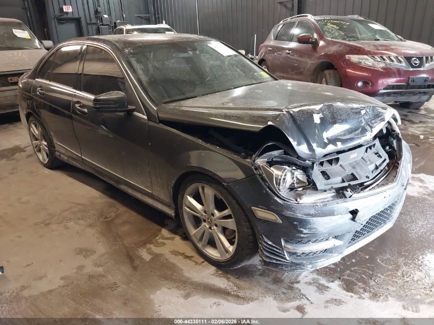 2013 Mercedes-Benz C 300 Luxury 4Matic/Sport 4Matic