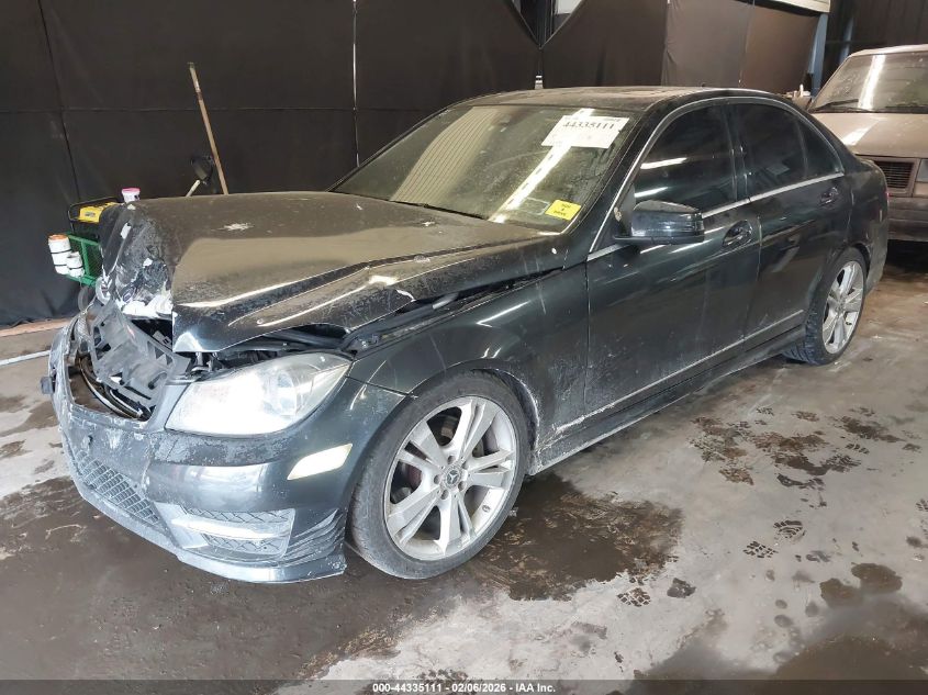2013 Mercedes-Benz C 300 Luxury 4Matic/Sport 4Matic
