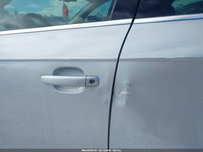 2013 Audi A4 2.0T Premium VIN: WAUFFAFL1DN005438 Lot: 44335139