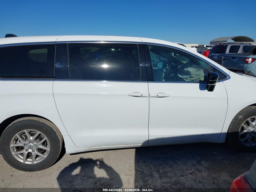 VIN 2C4RC1BG7SR513463 2025 CHRYSLER PACIFICA SELECT