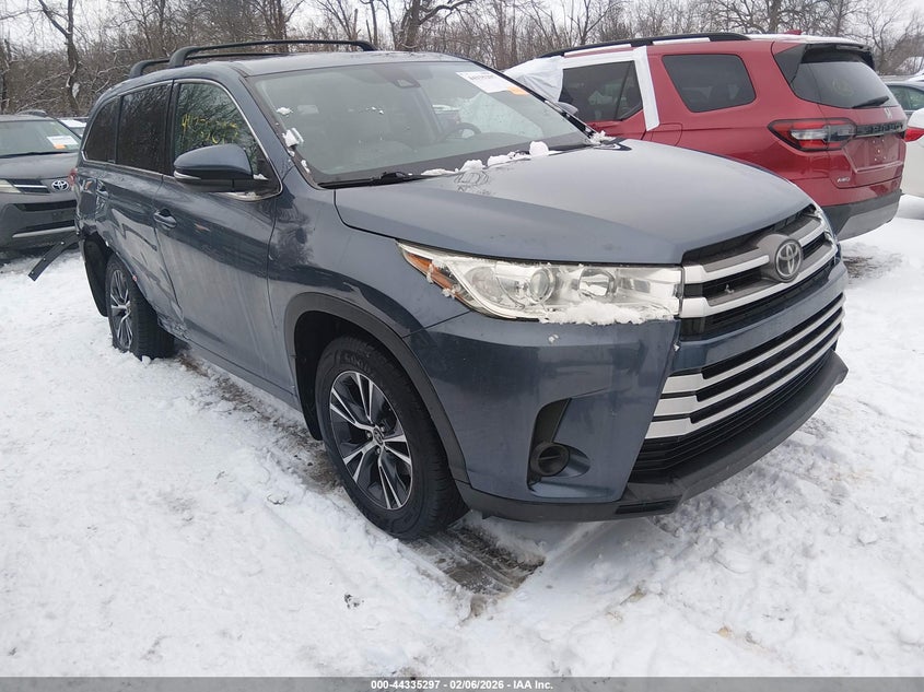 2018 Toyota Highlander Le/Le Plus