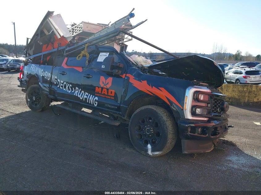 2025 FORD F-350 XLT